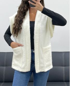 veste sans manches avec 2 poches tres douce blanche